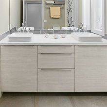 jack and jill bathroom