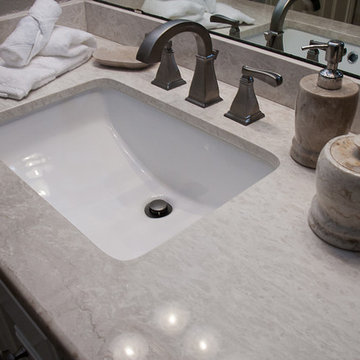 Sundown - Guest Bathroom