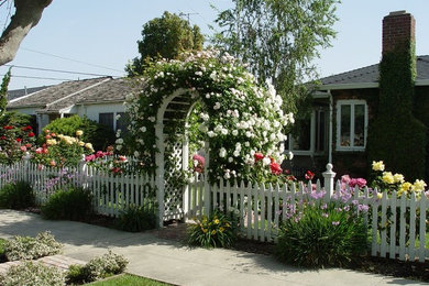 Photo of a traditional garden in Other.