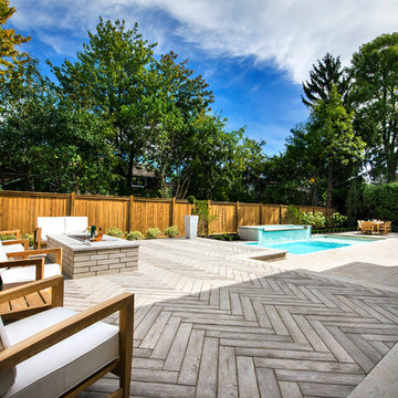 Contemporary backyard in Beaconsfield