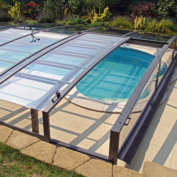 Retractable Pool Enclosures - Low Design Models