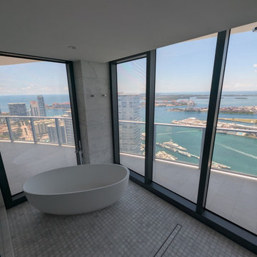 Miami Bathroom PDLC Film – Clear Windows with Waterfront Views