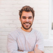 Ian Schneider's photo
