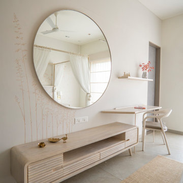 Guest bedroom