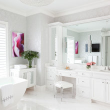 Erica bathroom