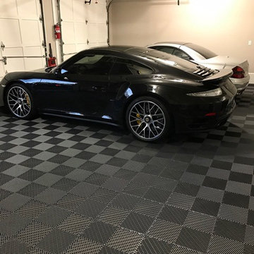 RaceDeck® Garage Flooring in the FreeFlow XL® style - DIY garage tiles
