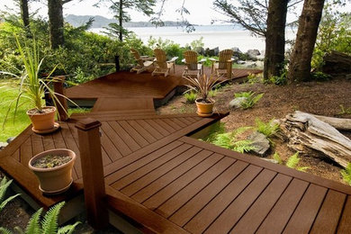 Inspiration for a backyard deck remodel in Huntington