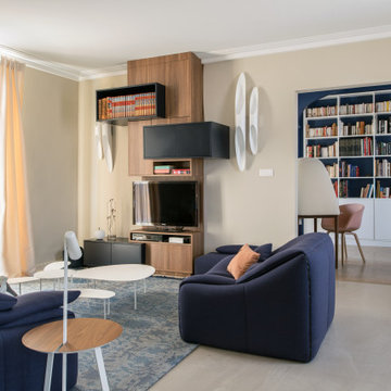 Salon avec meuble TV sur-mesure.