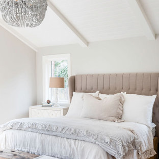 75 Beautiful Light Wood Floor Bedroom Pictures Ideas Houzz