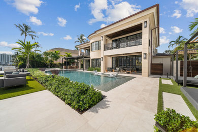 Example of a classic pool design in Miami