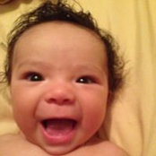 Sabrina Valenzuela's photo