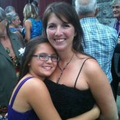 Vicky Lessard's photo