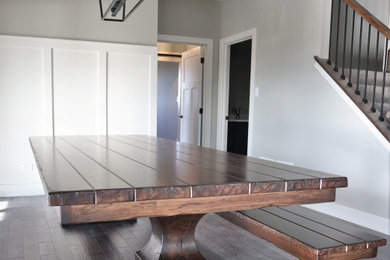Dining room - rustic dining room idea in Chicago
