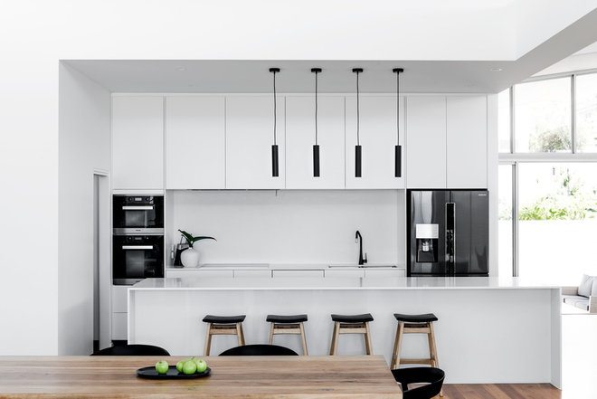 Contemporary Kitchen by zooi design