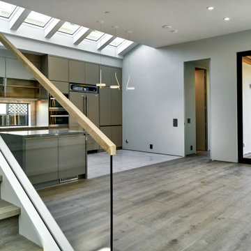 Modern California, Cupertino