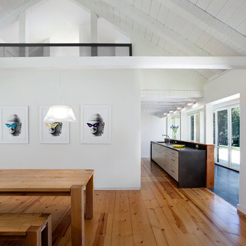 Lakeville House