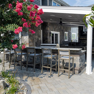 Outdoor Rooms, Pavilions & Pergolas