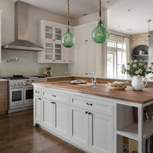 Kitchen cabinet.  Style
