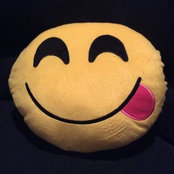 Lo H's photo