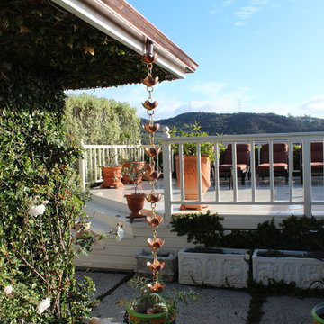 Copper Rain Gutters, Brentwood, K-5 with Round Downspouts and Heavy Rain Chain