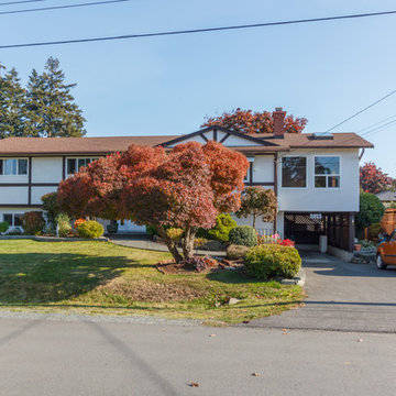 2923 Carol Ann Pl Colwood, Great loaction home with in Law suite