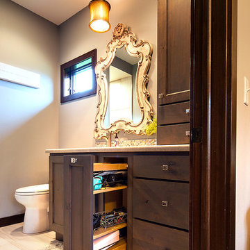 Door style: Horizon | Species: Red Oak SG | Finish: Coffee