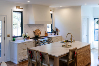 Trendy kitchen photo in Atlanta