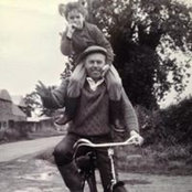 Liz McNally's photo