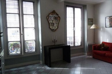 Cette photo montre une salle de séjour éclectique.