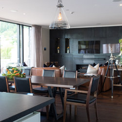 Eichardt's Penthouse - Dining Tables