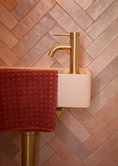 Contemporary Bathroom by Louise Mackay Interior Design