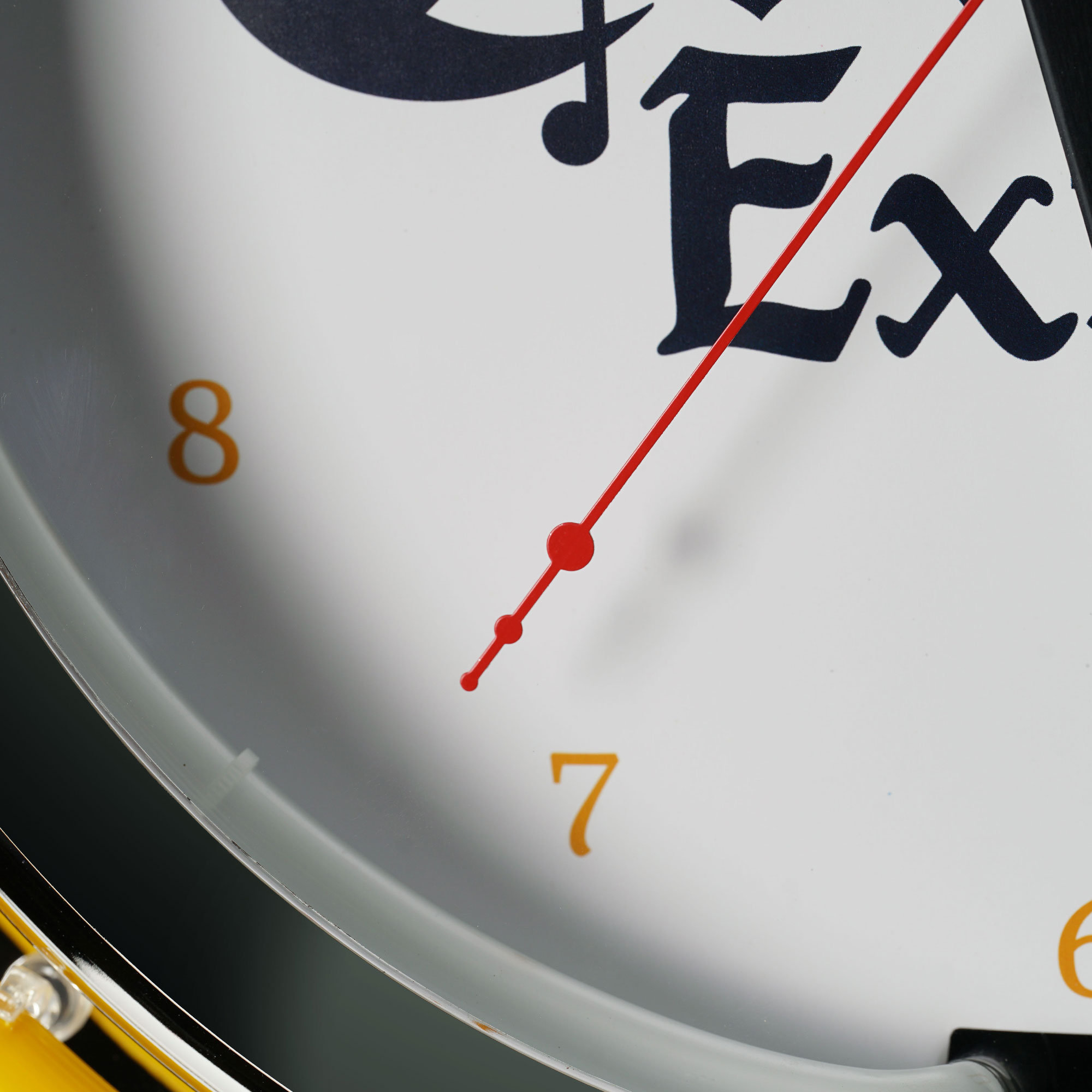 Corona Retro Round Neon Wall Analog Clock with Pull Chain - 14.5 ...