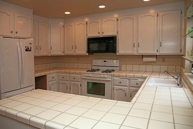 Kitchen - kitchen idea in Toronto