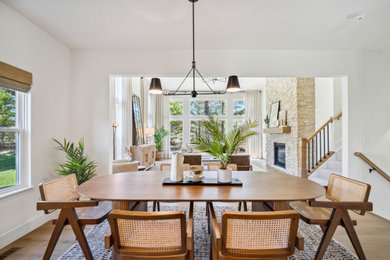 Example of a minimalist dining room design in Columbus