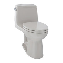 Dani-Bathtub Bathroom