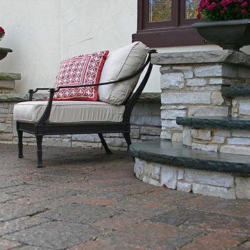 Front raised courtyard