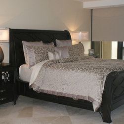 Bedroom Staging - Bed Pillows