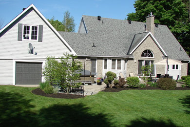 Example of a classic exterior home design in Toronto