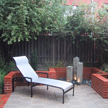 Contemporary Courtyard