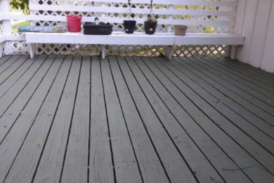 Deck photo in Kansas City