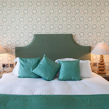 Guest bedroom
