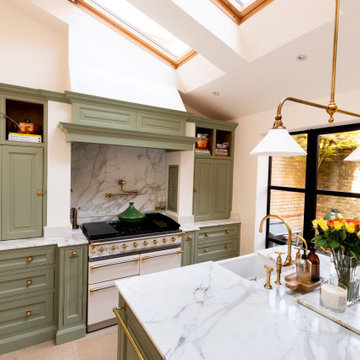 Traditional Shaker Kitchen