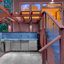 Outdoor Kitchen