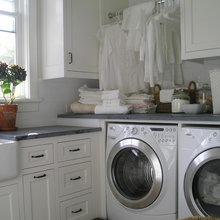 Oak Laundry Room