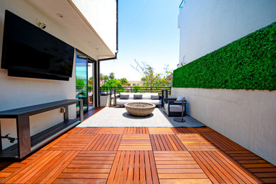 Diseño de terraza minimalista pequeña en azotea