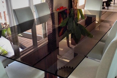Example of a mid-sized minimalist great room design in Miami