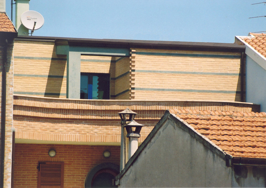 Ristrutturazione di una palazzina monofamiliare