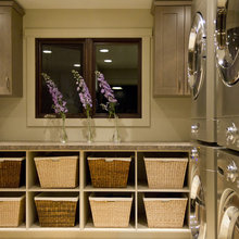 laundry/closet