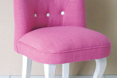 Emily children's chair pink with contrast buttons