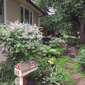 Edmonton Residence: Botanical Landscape